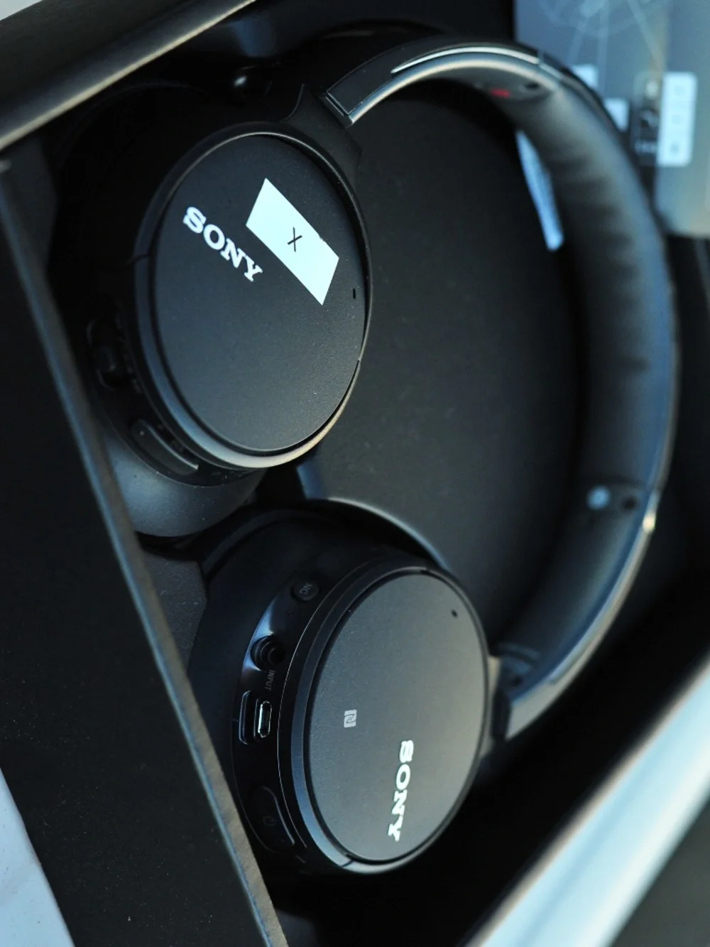 Sony Headphones Connect Noice Canceling in Black